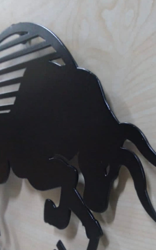 Metal Bull Wall Art - Custom Man Cave Decoration | Durable Masculine Decor